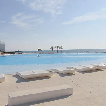 Amazing &Totally New!!! Aria Ocean Condo 306 By Kivoya
